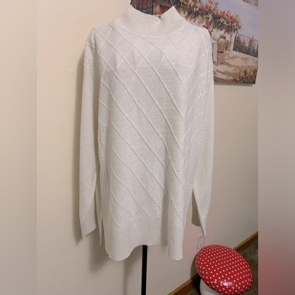 Briggs New York Cream Crew Neck Sweater